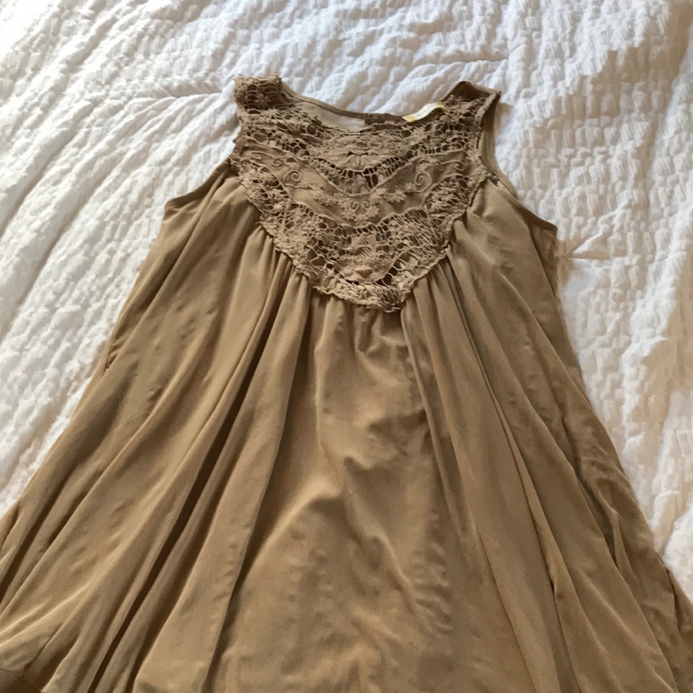 Altars state brown dress